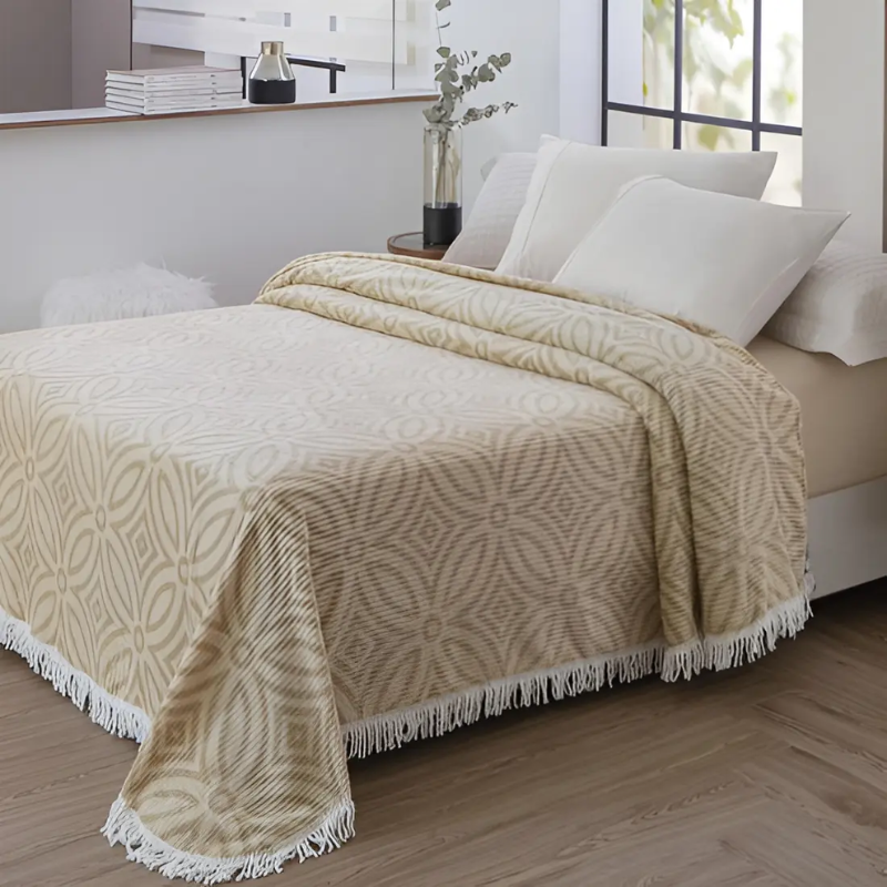 Colchão sendo higienizado com bicarbonato para remover odores e manter o quarto mais saudável.